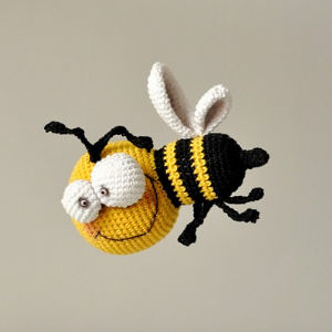 Bzzzz the Bee, amigurumi abeille au crochet