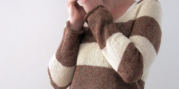 Sélection de patrons gratuits de pull femme avec un col V